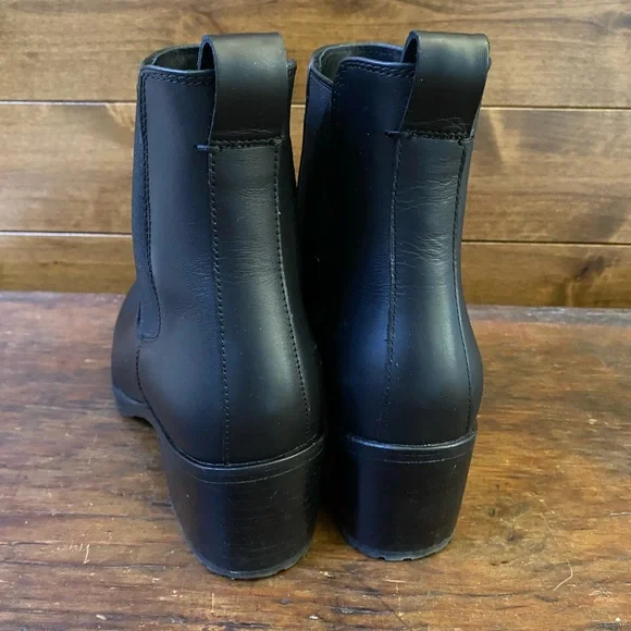 NISOLO Chelsea Boot - worn 2x only!! - Picture 3 of 7